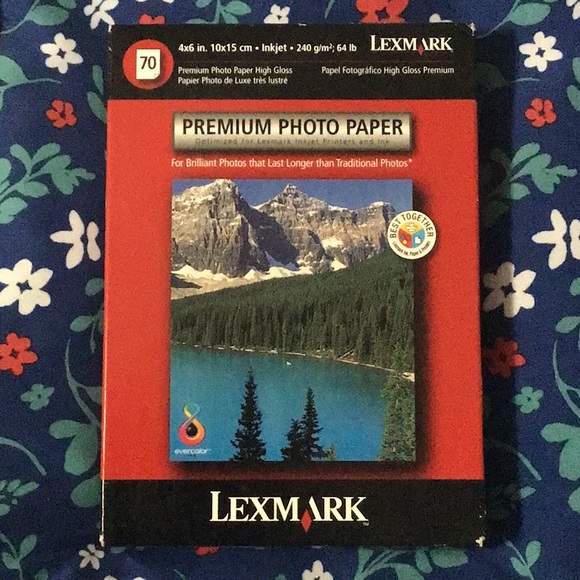 One unopened box Lexmark premium photo paper, 70 count 4 x 6 - Picture 1 of 2